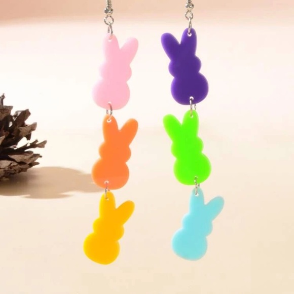 Jewelry - ❤️‍🔥Must Go❤️‍🔥 Peeps Bunny Dangle Earrings